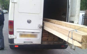 Material lemnos fără documente, confiscat …