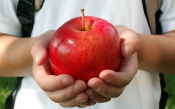 Peste 8.000 de micuţi din …