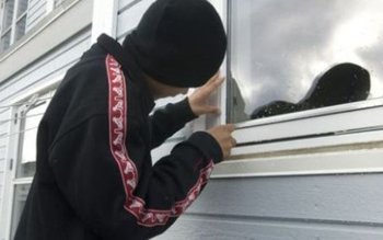 Minori bănuiţi de comiterea unor …