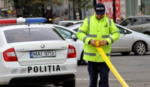 Bărbat de 63 de ani lovit de o mașină în timp ce traversa strada fără să se asigure