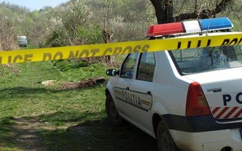 Femeie moartă, găsită într-un pârâu. …