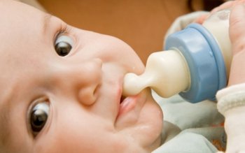 Otravă în mâncarea pentru copii