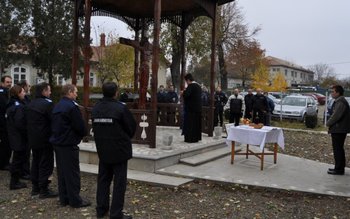 Jandarmii își sărbătoresc patronii spirituali, …