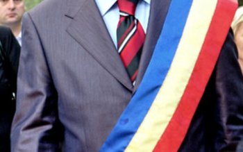 AMR propune ca prefecţii şi …