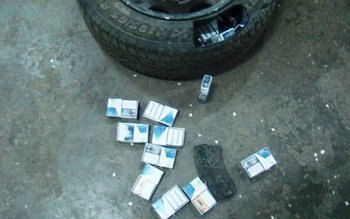 Peugeot-ul unui botoșănean, cu țigări …