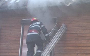 Două femei au ajuns la …