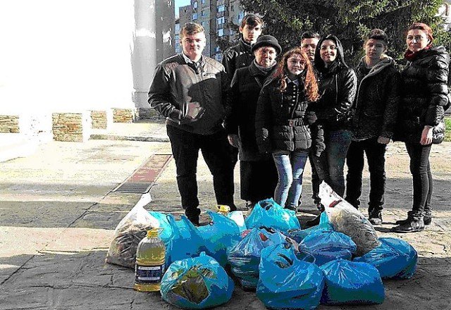 Săptămâna legumelor şi a fructelor donate la Școala nr. 11 Botoşani - FOTO