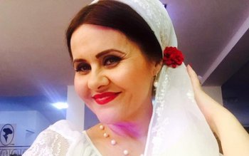 Niculina Stoian în mijlocul unui …