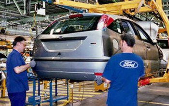 Ford recheamă în service 700.000 …