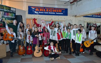 Grupurile Floare de Colţ şi …