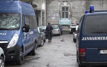 Percheziţii de amploare în județul …