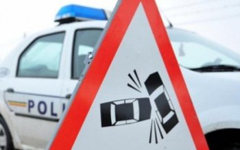 Trei maşini implicate într-un accident …