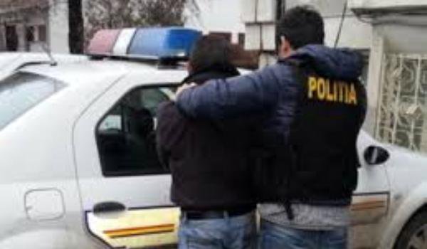 Urmărit internaţional, depistat de poliţiştii botoșăneni