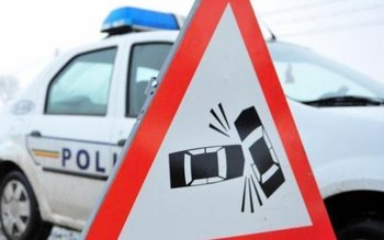 Taxi implicat într-un accident în …