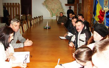 O delegaţie din Corni i-a …