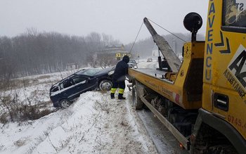 Două accidente rutiere produse în …