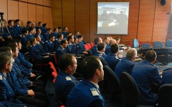 Vezi evaluarea activității și rezultatele …