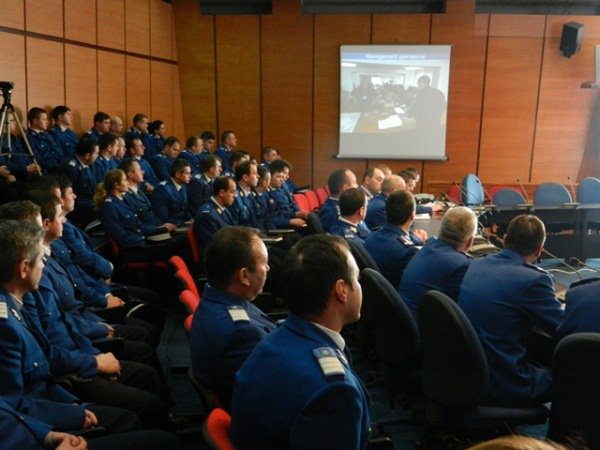 Vezi evaluarea activității și rezultatele obținute de jandarmii botoșăneni în anul 2016! - FOTO