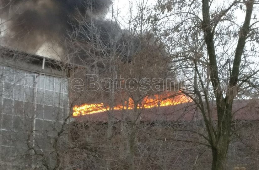 Incendiul de la UPSS observat şi anunţat cu întârziere. Află concluziile pompierilor botoșăneni!