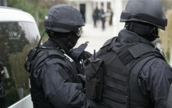 Percheziții DIICOT în Botoșani, într-un …