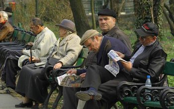 Toți pensionarii care au sub …