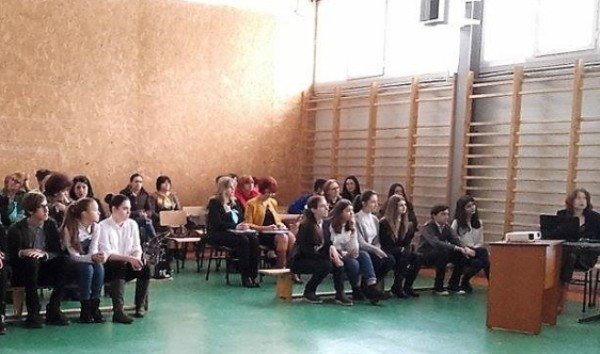 Cerc pedagogic al consilierilor școlari la Școala Gimnazială nr. 11 Botoșani „Fă un pas înainte” - FOTO