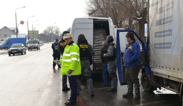 Târgurile săptămânale, luate la ochi de oamenii legii din Botoșani!