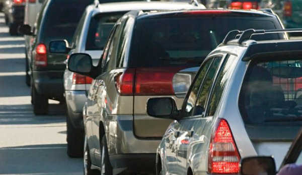 Blocaj la înmatriculările auto: Românii îşi pot înmatricula maşinile second-hand importate cel mai devreme începând cu martie
