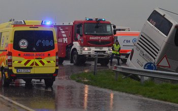Accident cu un autocar românesc …