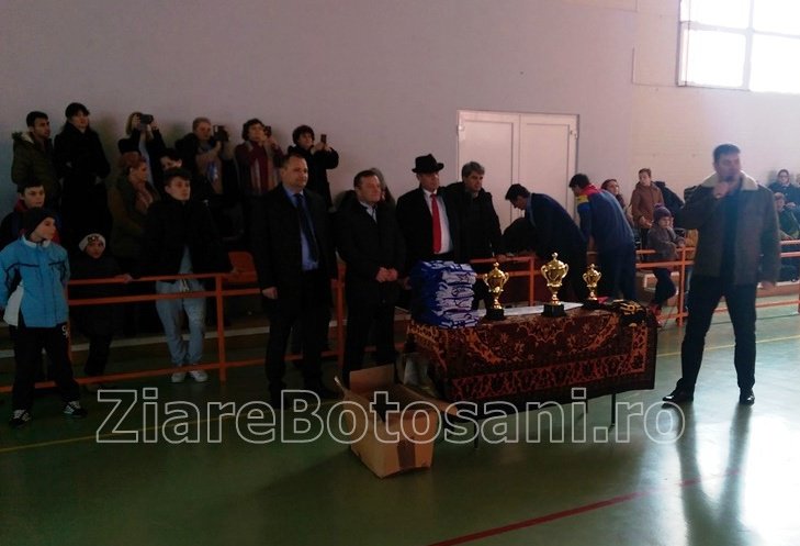A doua ediție a „Cupei prieteniei” la fotbal în sală, organizată de DGASPC Botoșani, la Dorohoi – FOTO