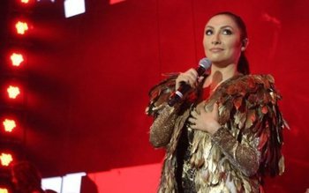 Andra n-a mai stat acasă …