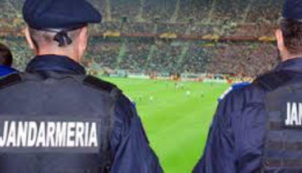 Siguranța spectatorilor pe stadion, obiectivul principal al jandarmilor