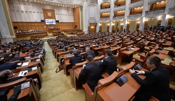 Camera Deputaților a aprobat reînființarea Institutului Național de Administrație
