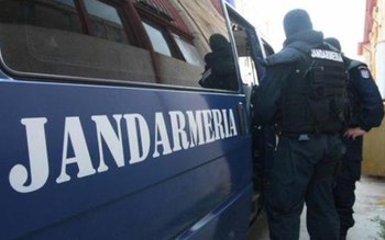 Scandalagii sancționați de jandarmi.