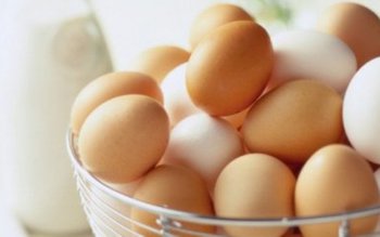 Ouă albe sau maronii. Care …