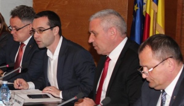 Ministrul Gabriel Petrea și-a arătat întreaga deschidere către dialog, la Botoșani