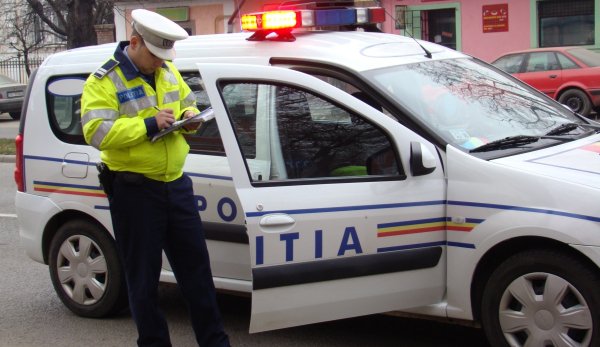 Deputat PSD, accident în fața sediului SRI Iași. Era băut la volan!