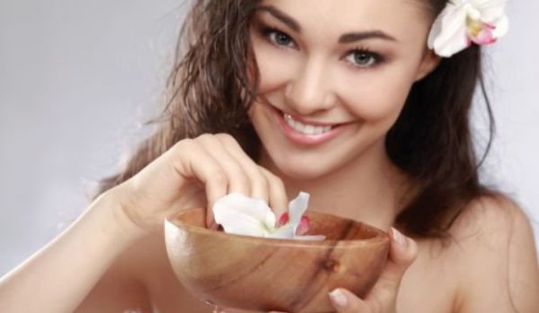 Unghii exfoliate – tratament cu un singur ingredient pe care-l ai acasă