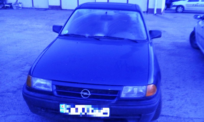 Botoșănean în stare de ebrietate și fără permis de conducere depistat în trafic de polițitii de frontieră