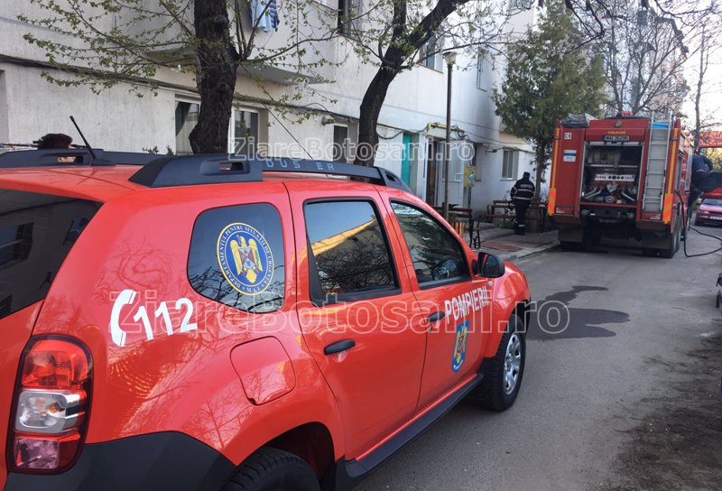 INCENDIU la Dorohoi! Apartament cuprins de flăcări din cauza unui scurtcircuit – FOTO