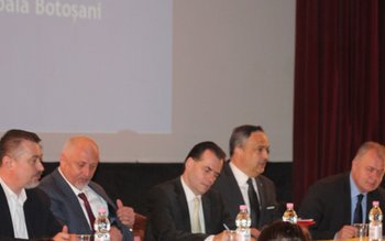 Alegeri în Organizaţia municipală PNL. …