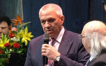 Omagierea dirijorul și folcloristul George …