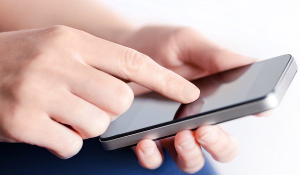 Parlamentarii PSD vor comunica „mult mai interactiv” printr-o aplicaţie pentru smartphone realizată de Andrei Dolineaschi!