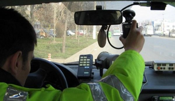 Radarele polițiștilor, date peste cap în prima zi din luna MAI. 131 șoferi au depășit viteza legală!