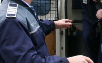 Hoți prinși după ce au …