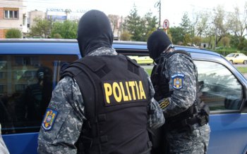 Percheziţii ale procurorilor DIICOT la …