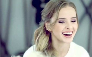 Ilinca și-a donat părul - …