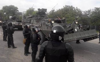 Convoaiele NATO iau cu asalt …