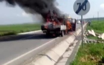 INCREDIBIL: O camionetă a luat …