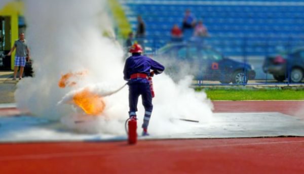 Finaliştii Concursurilor serviciilor profesioniste pentru situaţii de urgenţă.